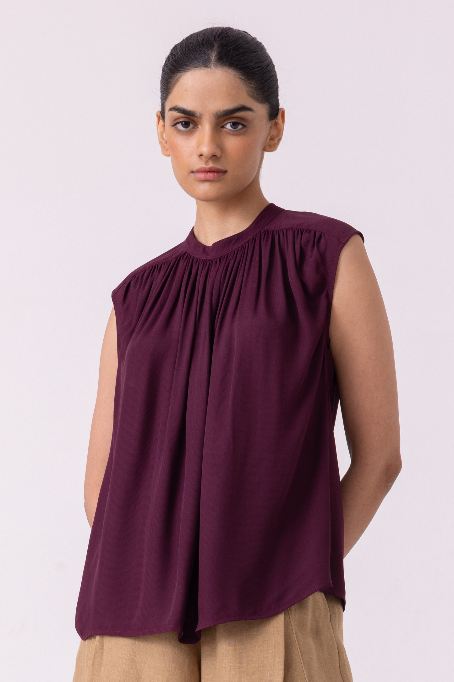 Louisa Wine Top