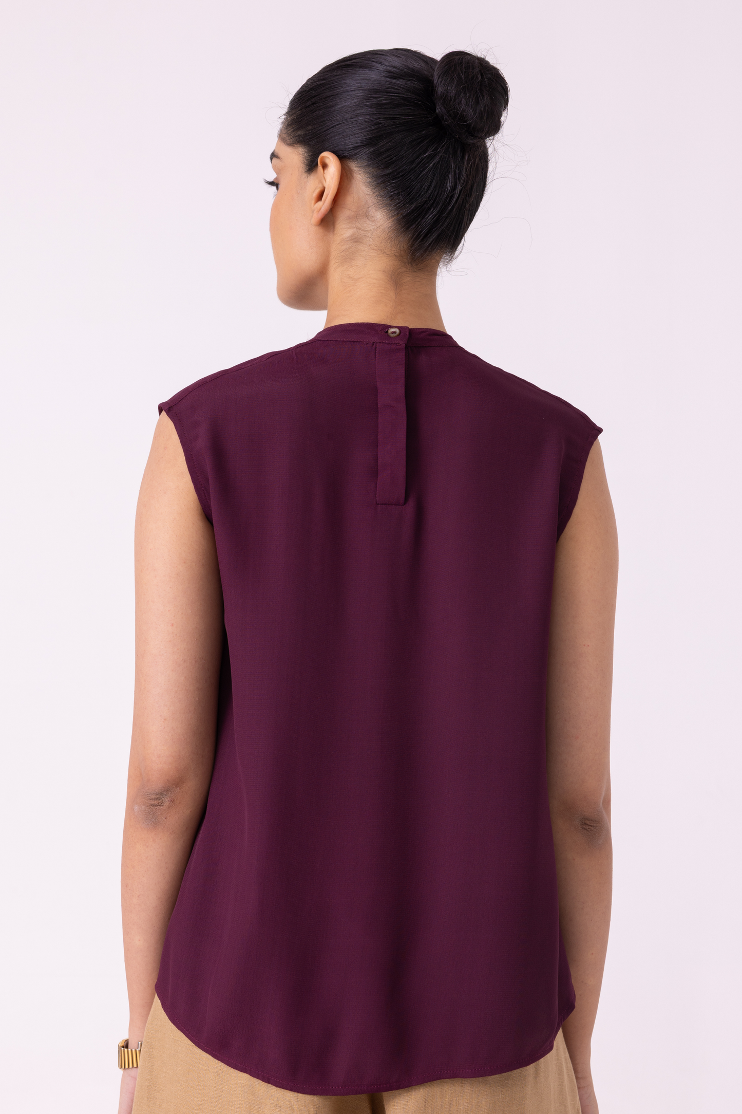 Louisa Wine Top