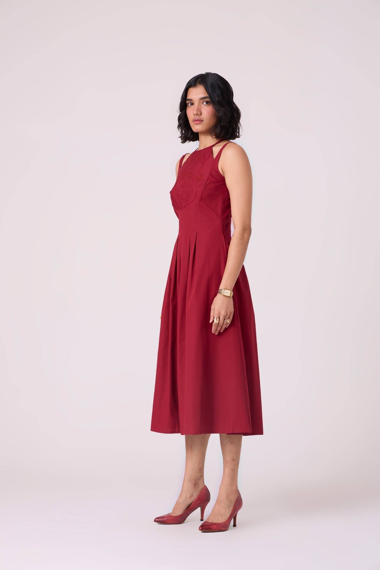 Ellaria Red Midi Embroidered Dess