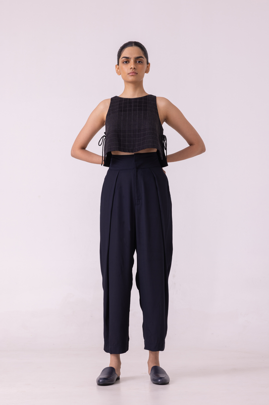 Elinor Black Barrel Pants