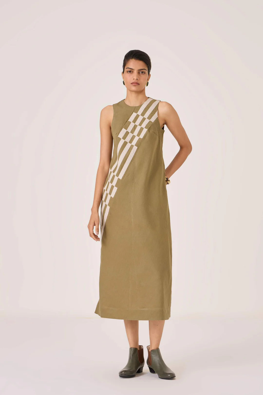 Anura Olive Midi Dress