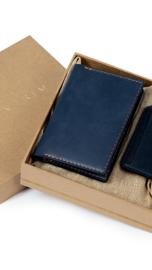 Blue travel set made with conscious and vegan leather.