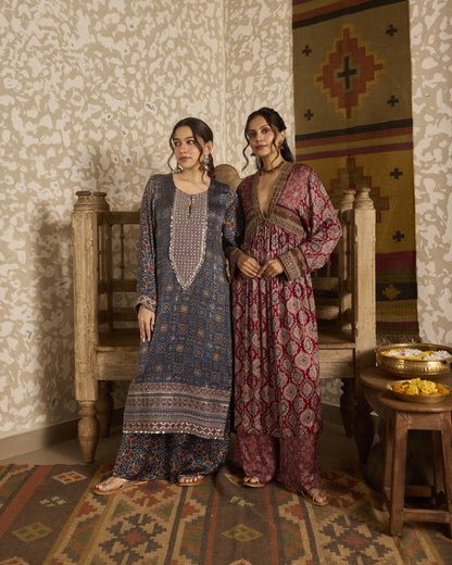 V-Neck Kurta Set
